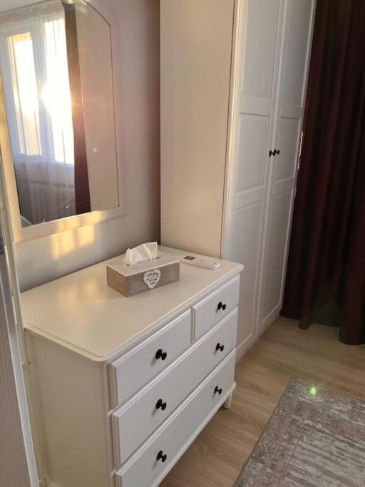 Modern & Cozy 2 Rooms Apartment Бухарест Екстер'єр фото